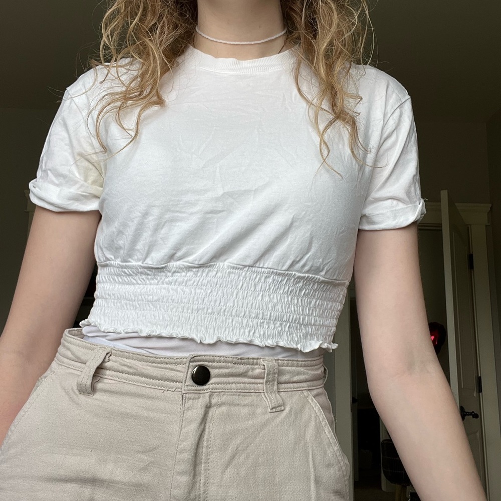 Ruched waist white crop top!